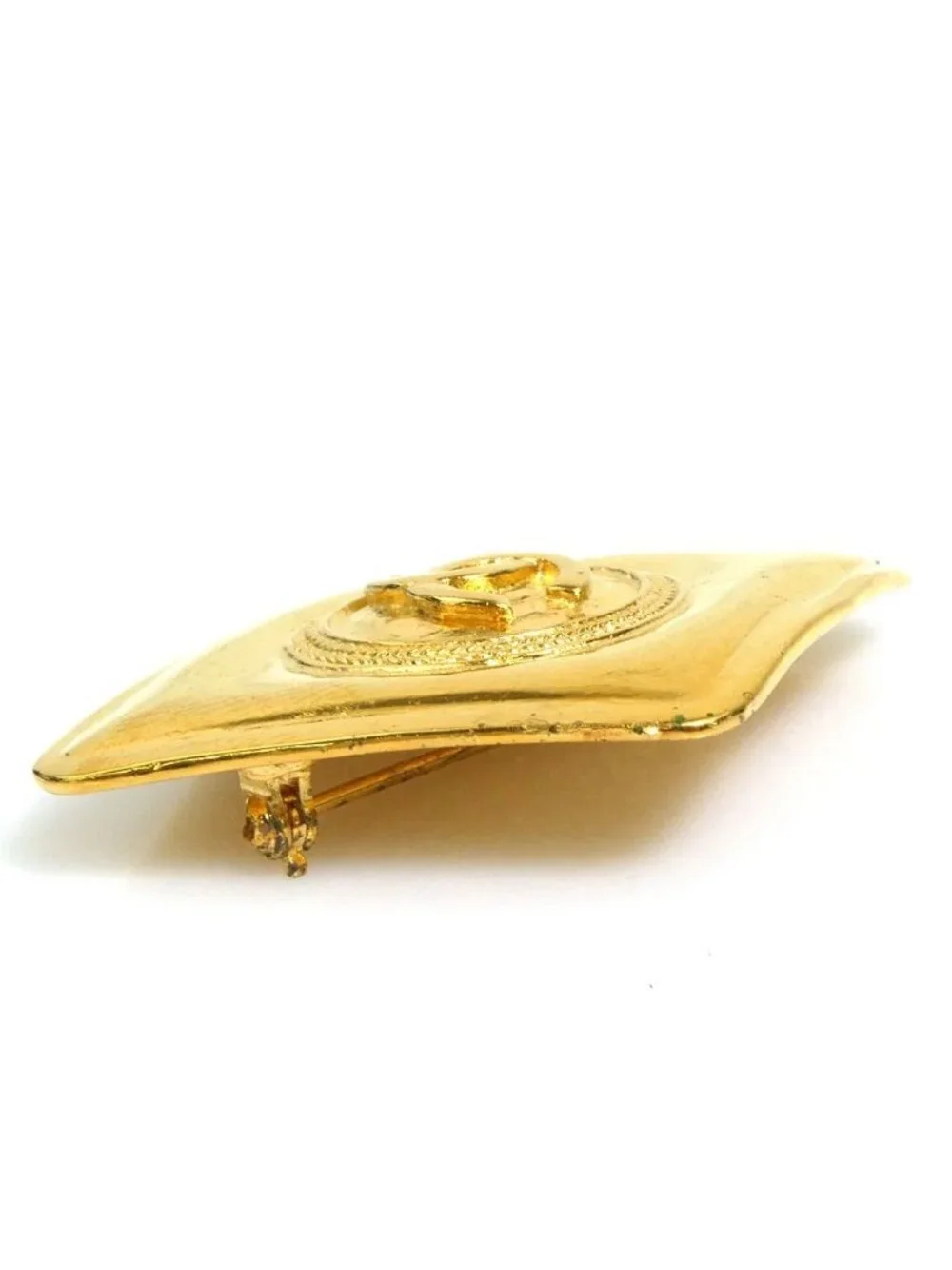 Chanel Brooch Gold